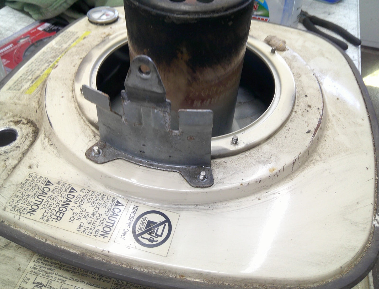 Corona 23DK Kerosene Heater Housing Supports w/ bolts FREE SHIPPING!  K1