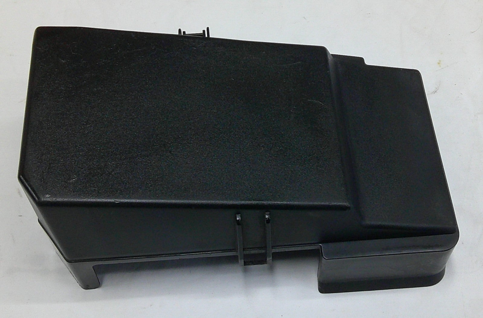 2003 - 2008 Mazda 6 OEM Relay Fuse Engine Compartment Cover GK2A-66-762 R3