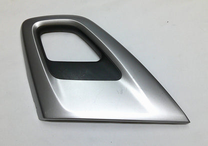 13 - 17 Hyundai Veloster Turbo passenger Front Door Handle Grip Trim RH B3