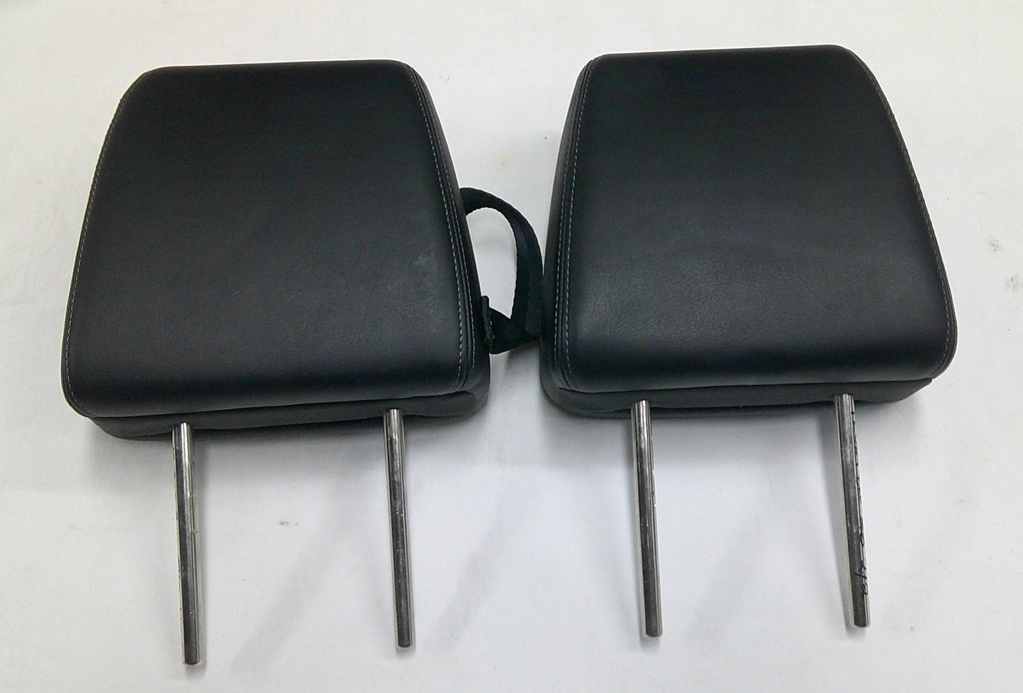 11 - 12 MAZDA CX-7 CX7 REAR 2ND ROW SEAT HEADREST LEATHER BLACK EJ63-88-240-02 - RarePartsFinder.Com