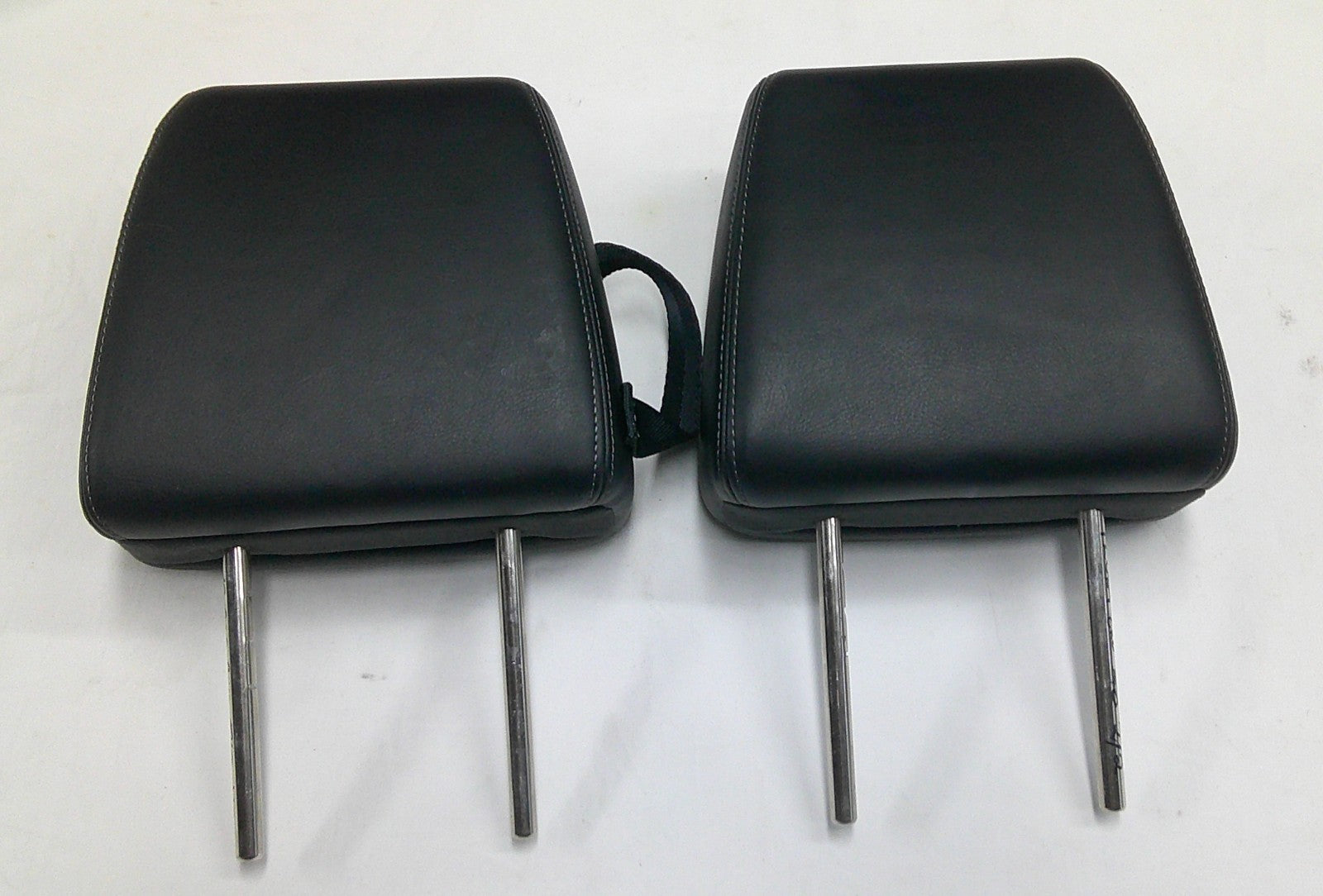 11 - 12 MAZDA CX-7 CX7 REAR 2ND ROW SEAT HEADREST LEATHER BLACK EJ63-88-240-02 - RarePartsFinder.Com