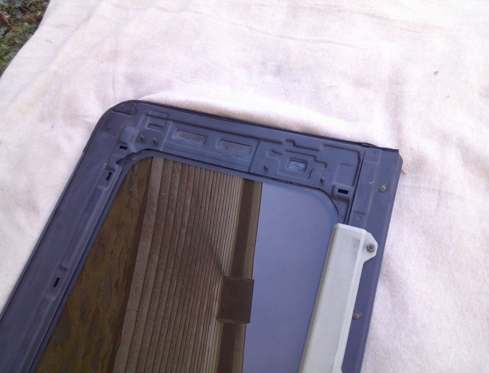 88 89 90 91 TOYOTA CAMRY OEM SUNROOF GLASS PANEL NO ACCIDENT FREE SHIPPING - RarePartsFinder.Com