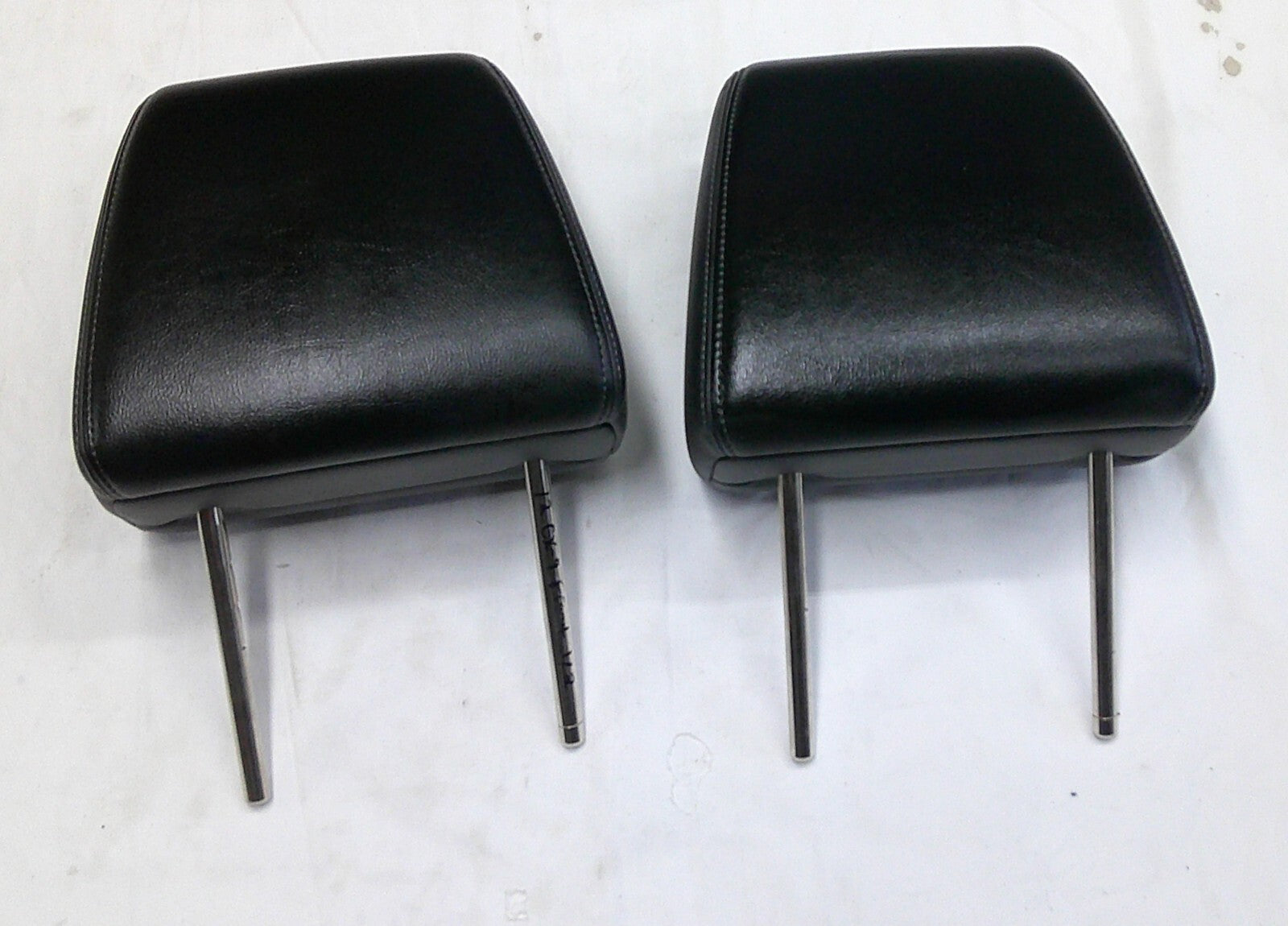 2007 - 2015 MAZDA CX-9 FRONT SEAT BLACK HEADREST HEAD REST SET FREE SHIPPING! - RarePartsFinder.Com
