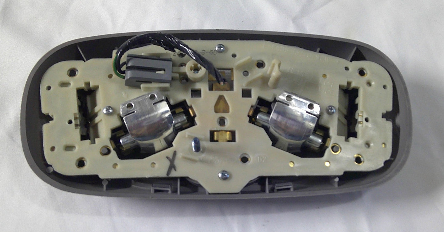 2005 - 2007 Ford F-150 Overhead Dome Light OEM 4L3Z-13776-BAC B10