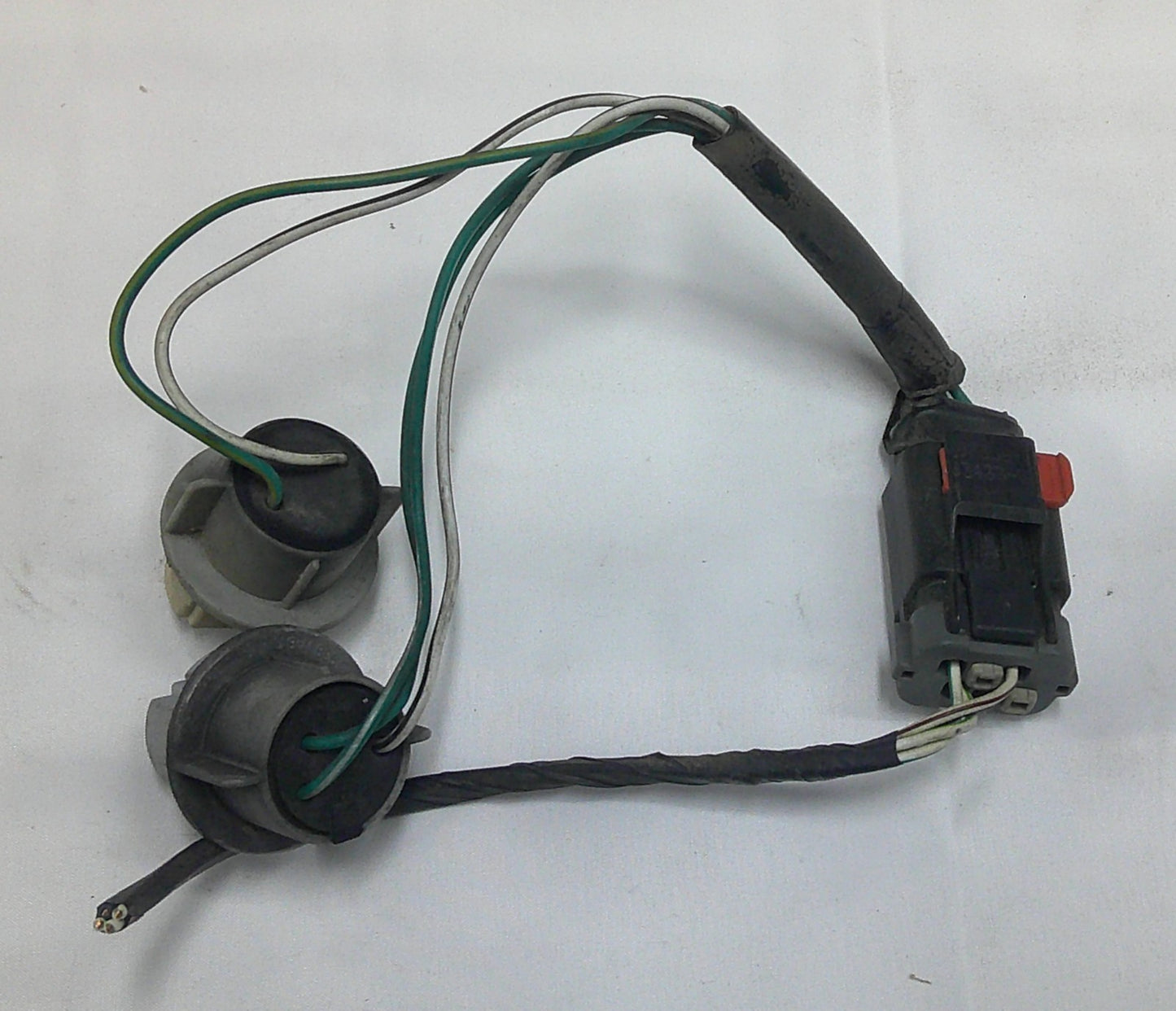 2005 - 2007 Dodge Caravan Tail Light Pigtail Wire Harness OEM 4857955AA  A10