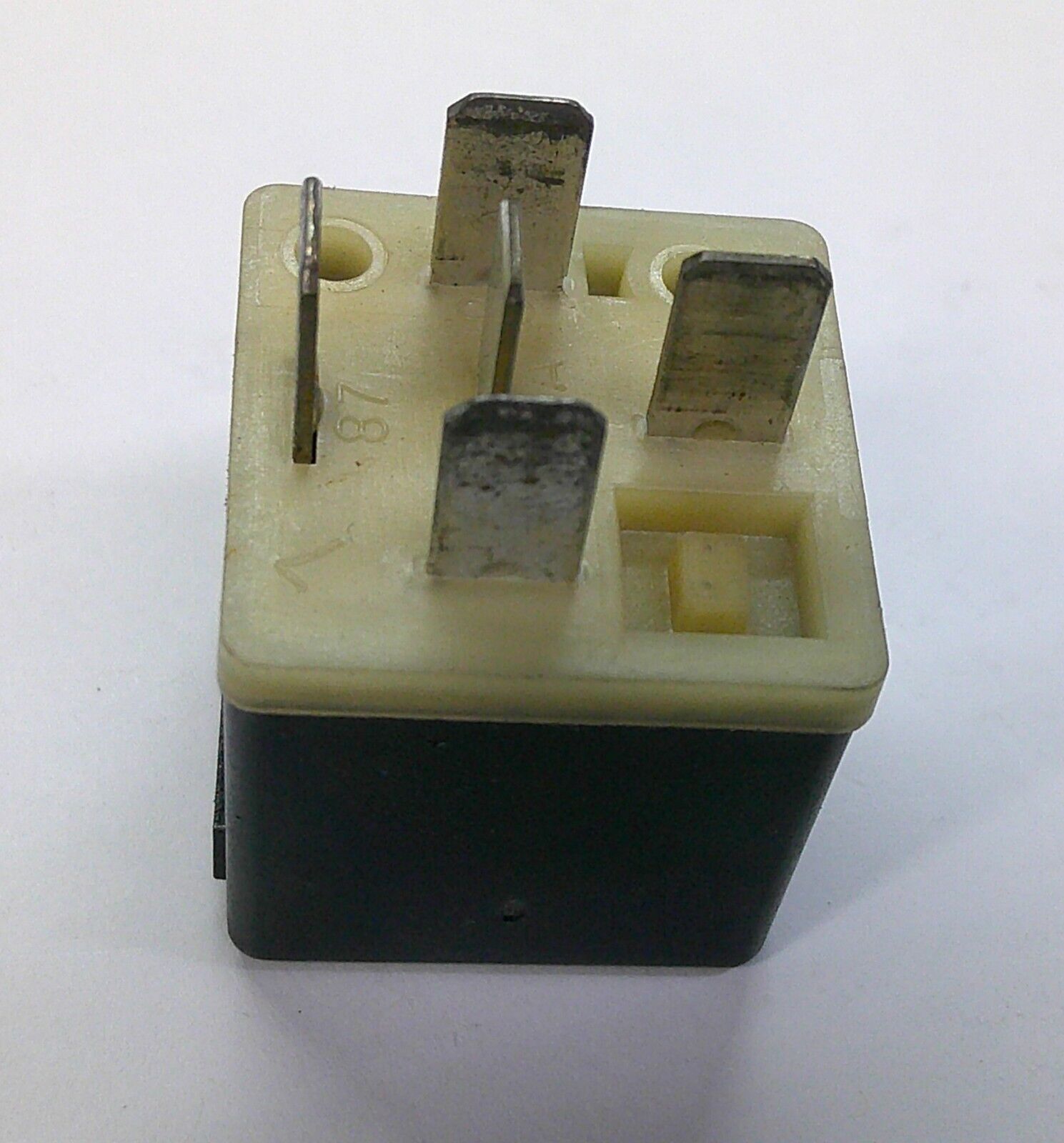 FORD OEM F0AB-14B192-AA  RELAY TESTED 1 YEAR WARRANTY FREE SHIPPING F1 - RarePartsFinder.Com