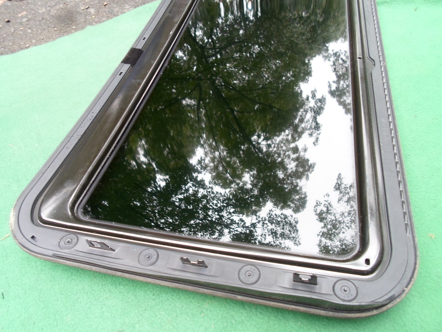 2017 VOLKSWAGON JETTA YEAR SPECIFIC  OEM FACTORY SUNROOF GLASS FREE SHIPPING! - RarePartsFinder.Com