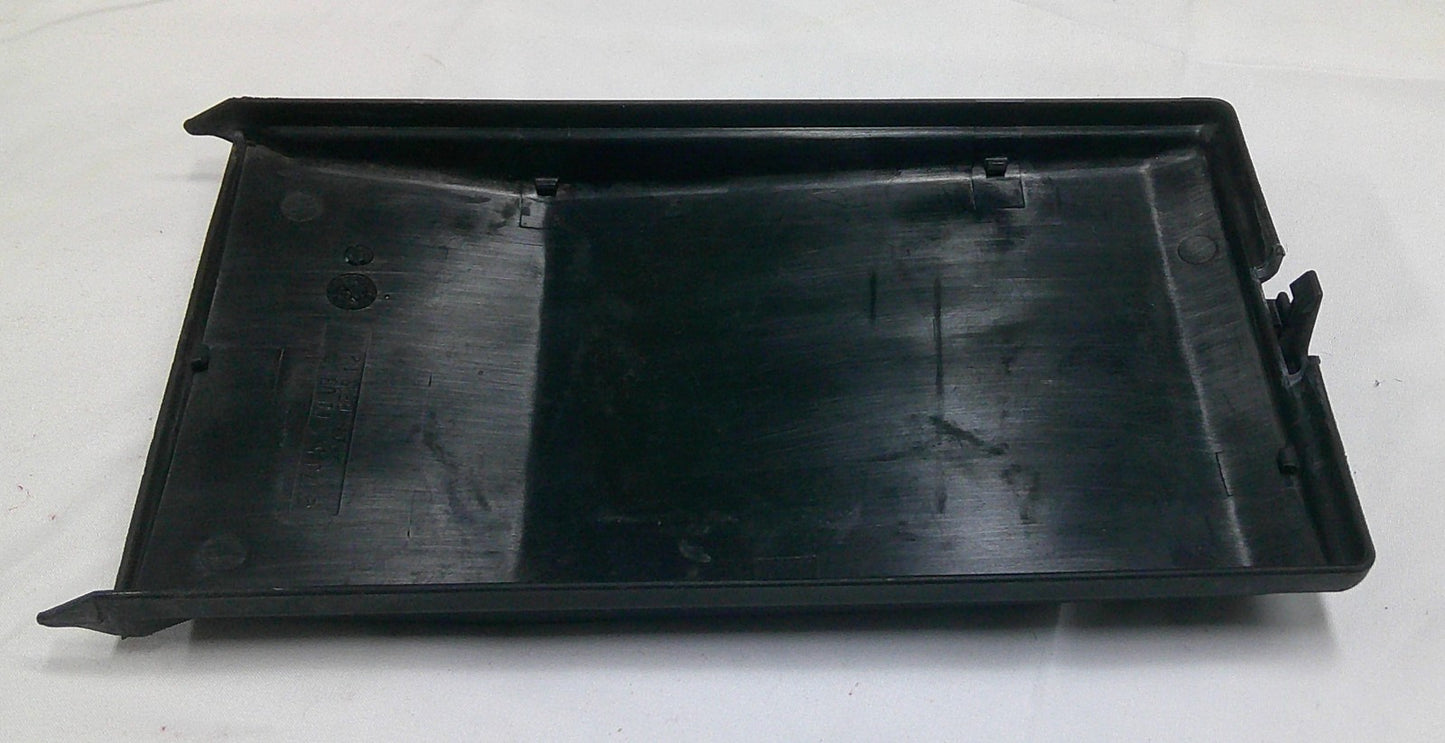 2004 - 2008 Chrysler Crossfire OEM Relay Fuse Cover Housing 5097895AA  B1