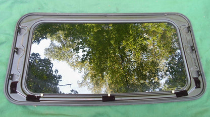 97 - 05 BUICK PARK AVENUE OEM SUNROOF GLASS SCRATCH SPECIAL FREE SHIPPING! - RarePartsFinder.Com