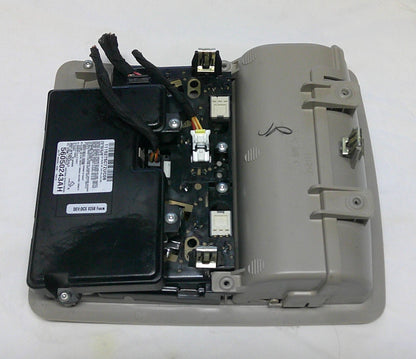 2005 - 2010 JEEP CHEROKEE MAP DOME LIGHT ROOF OEM SUNROOF SWITCH PANEL B10