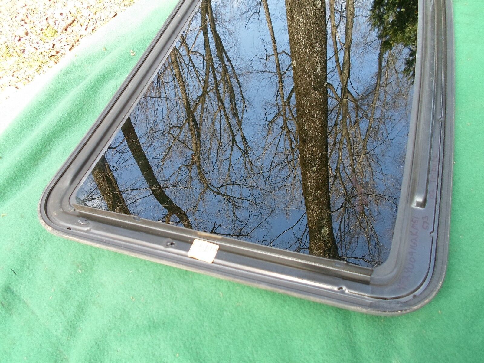 2005 MERCURY MARINER  YEAR SPECIFIC SUNROOF GLASS PANEL OEM FREE SHIPPING!