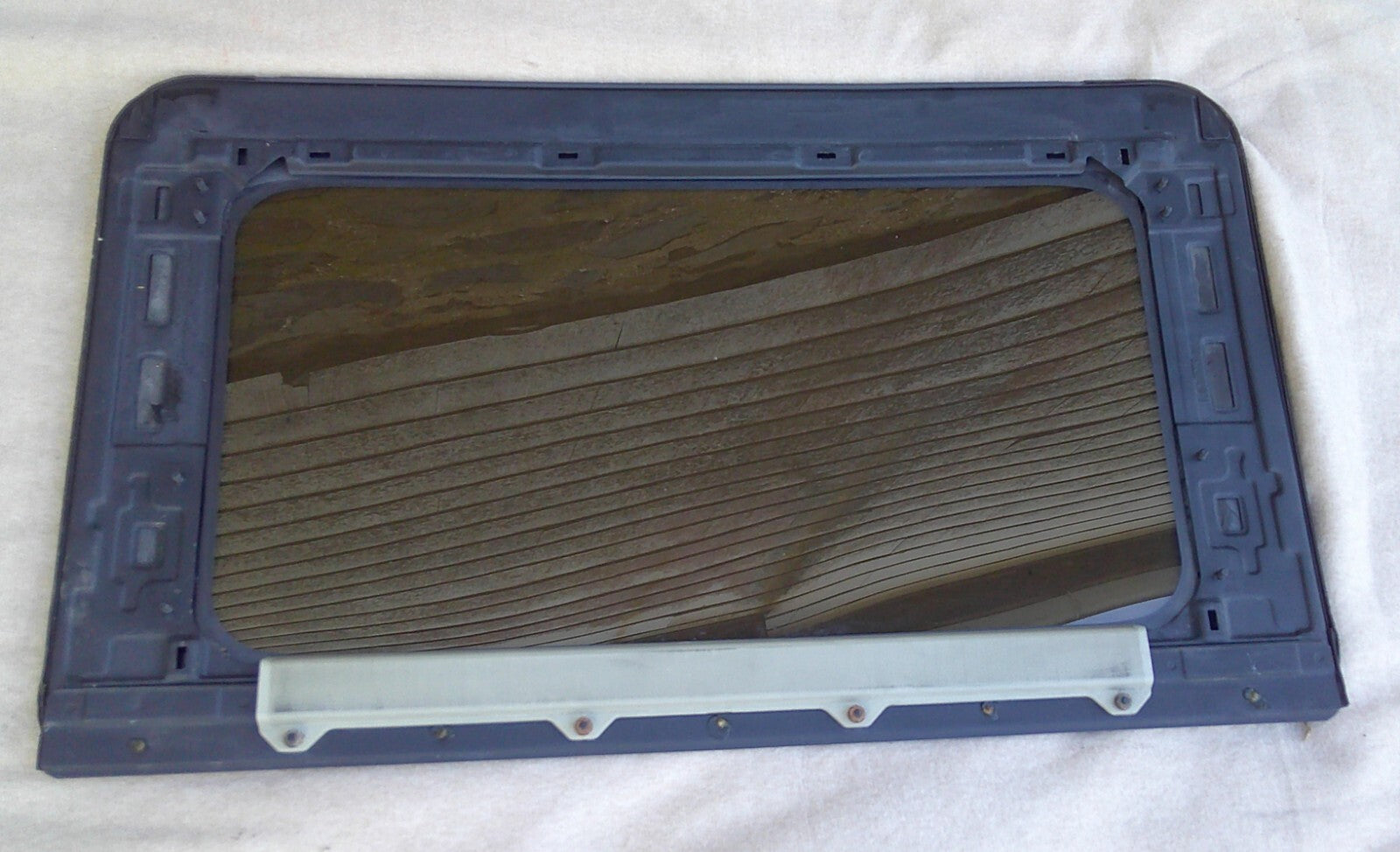 88 89 90 91 TOYOTA CAMRY OEM SUNROOF GLASS PANEL NO ACCIDENT FREE SHIPPING - RarePartsFinder.Com