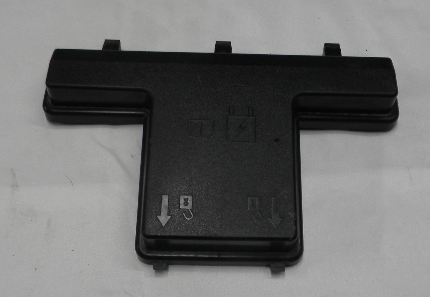 2013 - 2014 Ford Fusion 2014 Lincoln MKZ Fuse Relay Cover OEM DG9T14A075AA  B5
