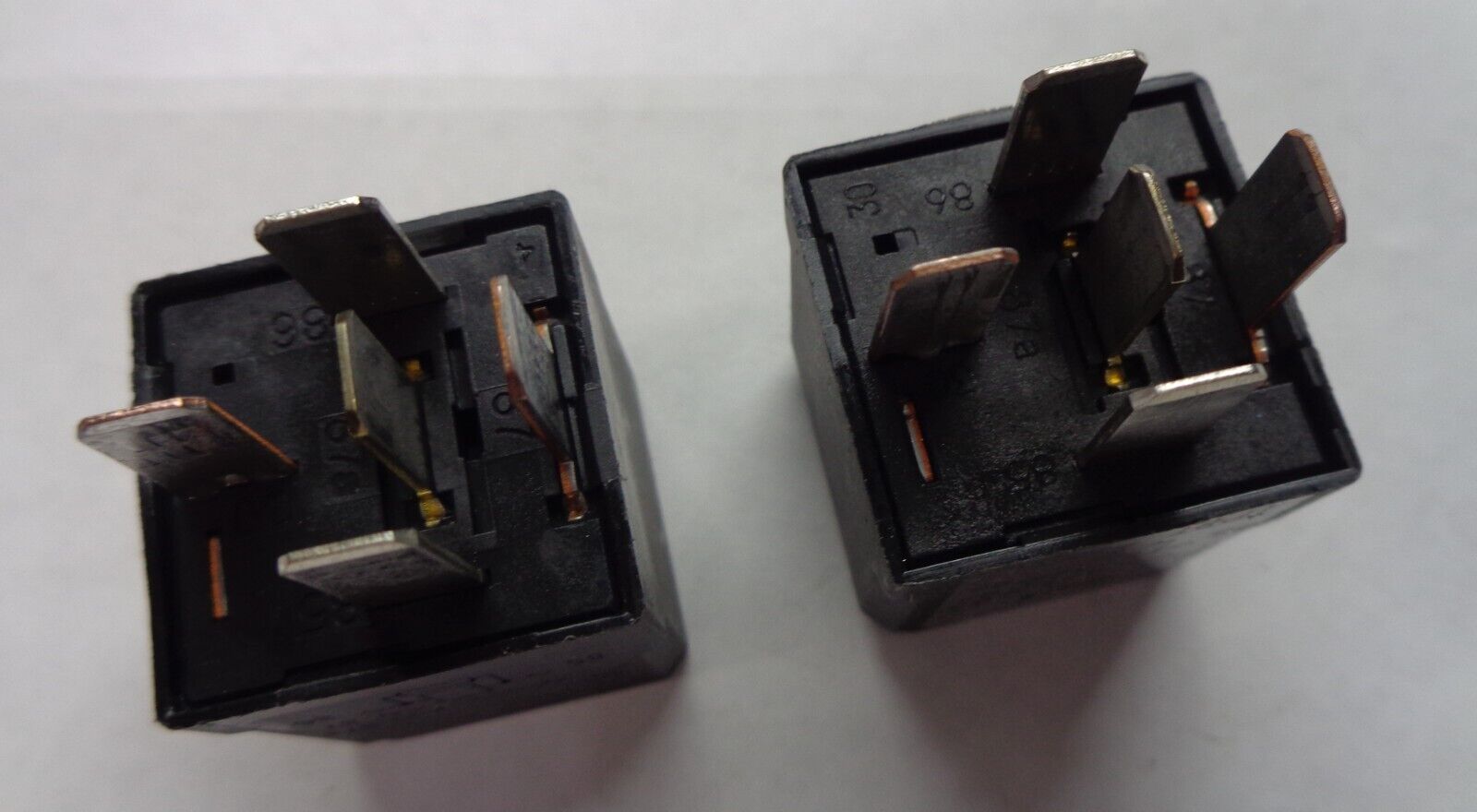 SET OF 2 FORD OEM F0AB-14B192-AA RELAYS TESTED 1 YEAR WARRANTY FREE SHIPPING! F2 - RarePartsFinder.Com