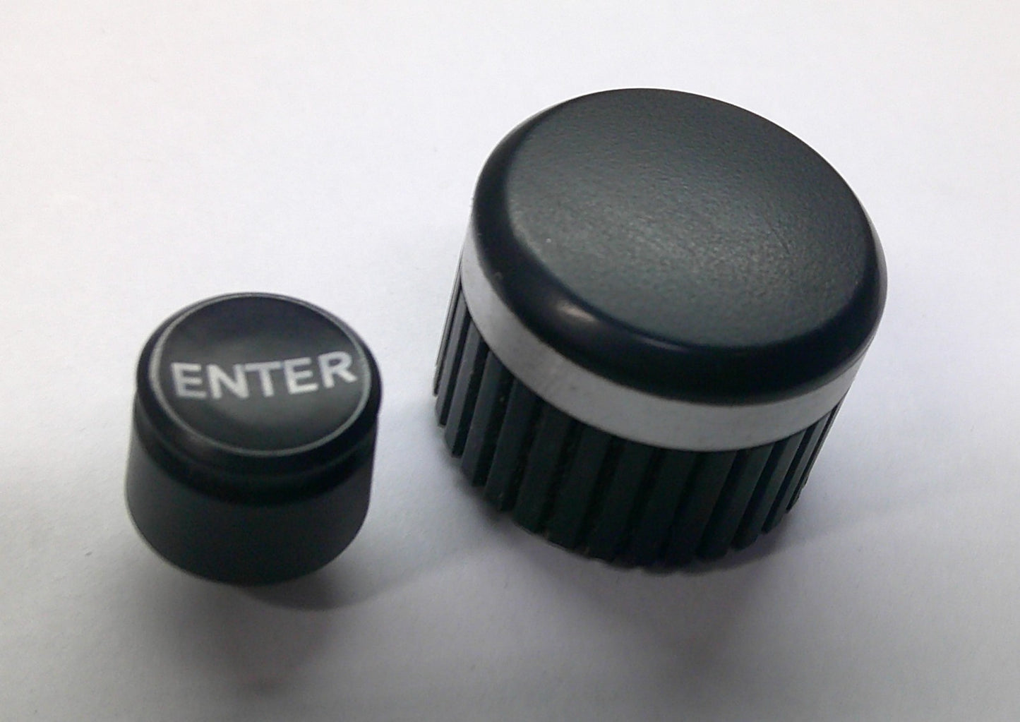 2004 INFINITI FX35 RADIO STEREO TUNER CONTROL KNOB SET OEM