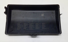 14 - 16 CHEVY IMPALA ENGINE COMPARTMENT FUSE RELAY BOX TOP LID COVER 22950965 R4