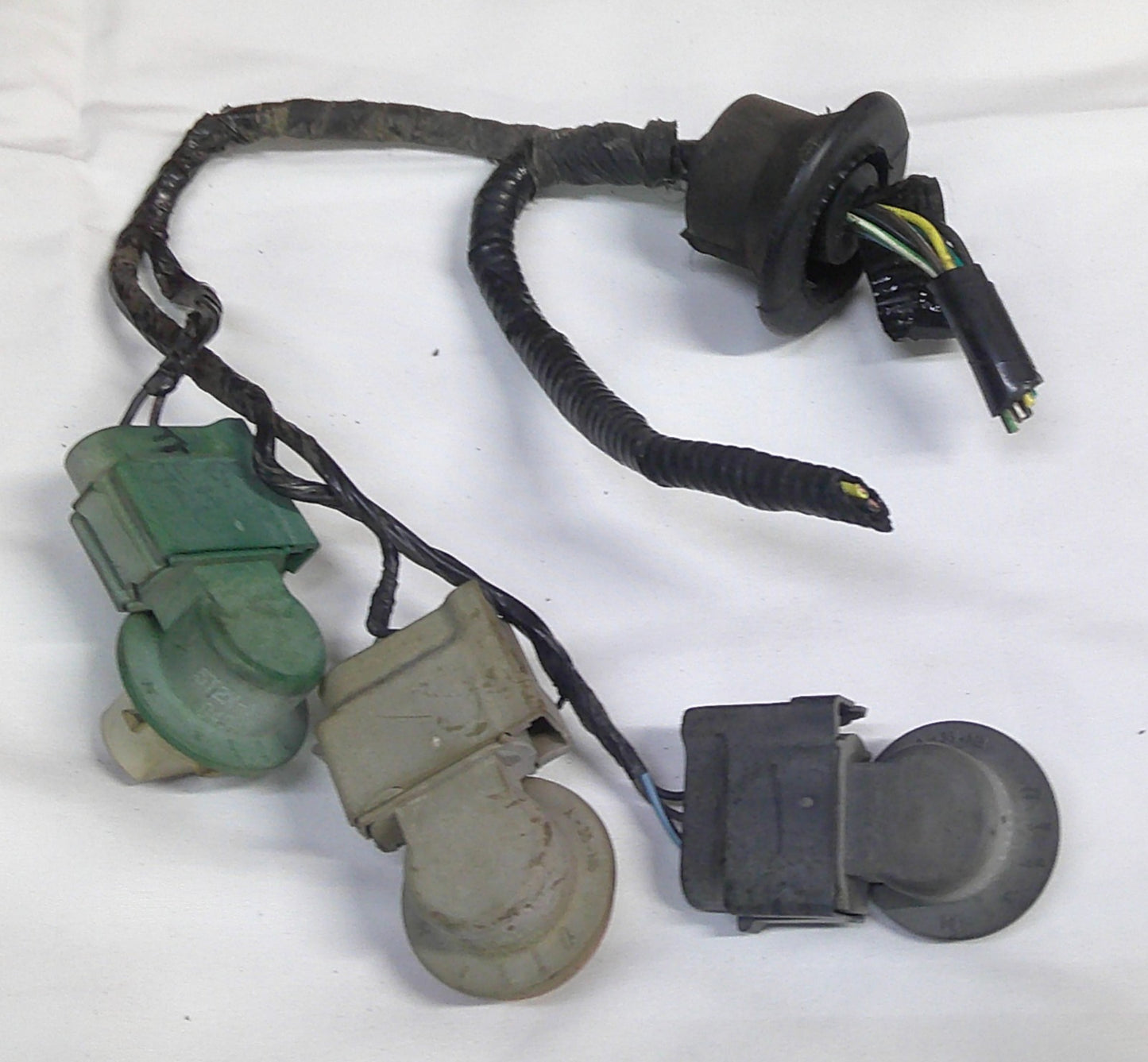 05 06 Mazda Tribute Driver Tail Light Pigtail Wire Harness OEM EF91-51-180C A3