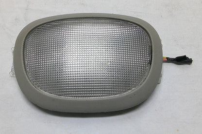 01 02 03 04 05 Chrysler PT cruiser overhead ceiling dome light  R1