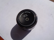 2010 2011 FORD TAURUS STEREO TUNER RADIO VOLUME KNOB OEM FACTORY - RarePartsFinder.Com