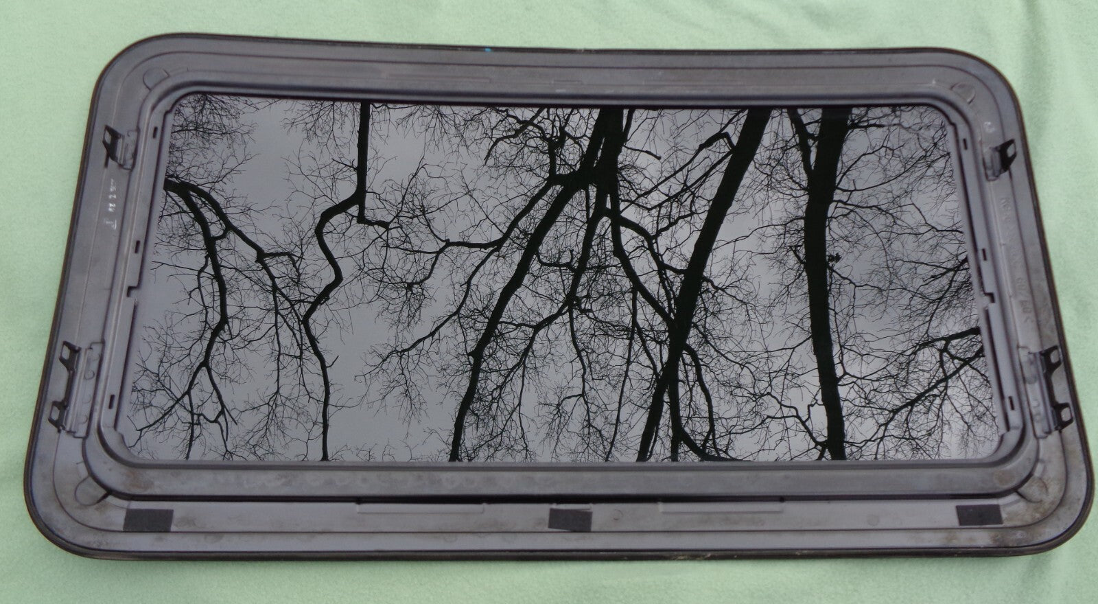 2005 - 2010 KIA SPORTAGE SUNROOF GLASS OEM FACTORY NO ACCIDENT FREE SHIPPING! - RarePartsFinder.Com