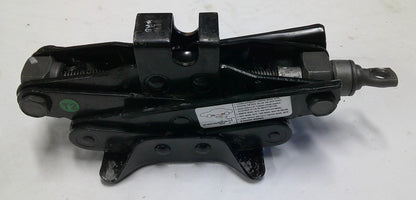 04 - 11 Chevy Aveo 09-10 G3 OEM Spare Tire Emergency Jack 96897612  96407695