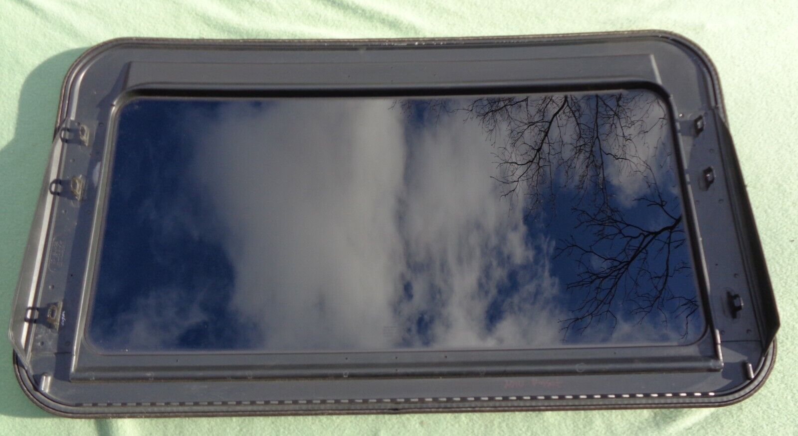 2007 VOLKSWAGON PASSAT OEM FACTORY YEAR SPECIFIC SUNROOF GLASS  FREE SHIPPING