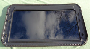 2007 VOLKSWAGON PASSAT OEM FACTORY YEAR SPECIFIC SUNROOF GLASS  FREE SHIPPING