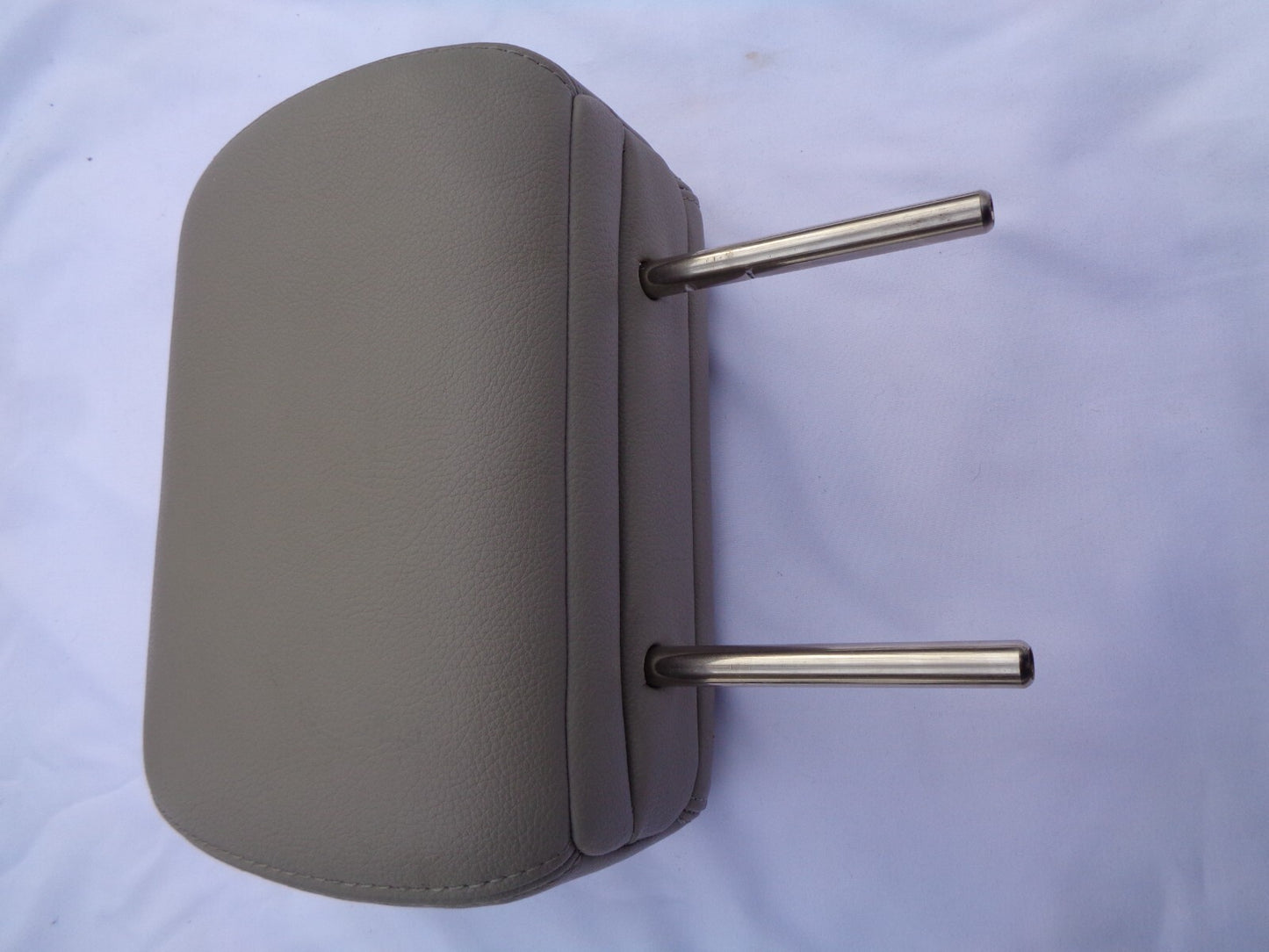 2007 - 2015 MAZDA CX-9 REAR DRIVER SEAT GRAY HEADREST HEAD REST FREE SHIPPING R2