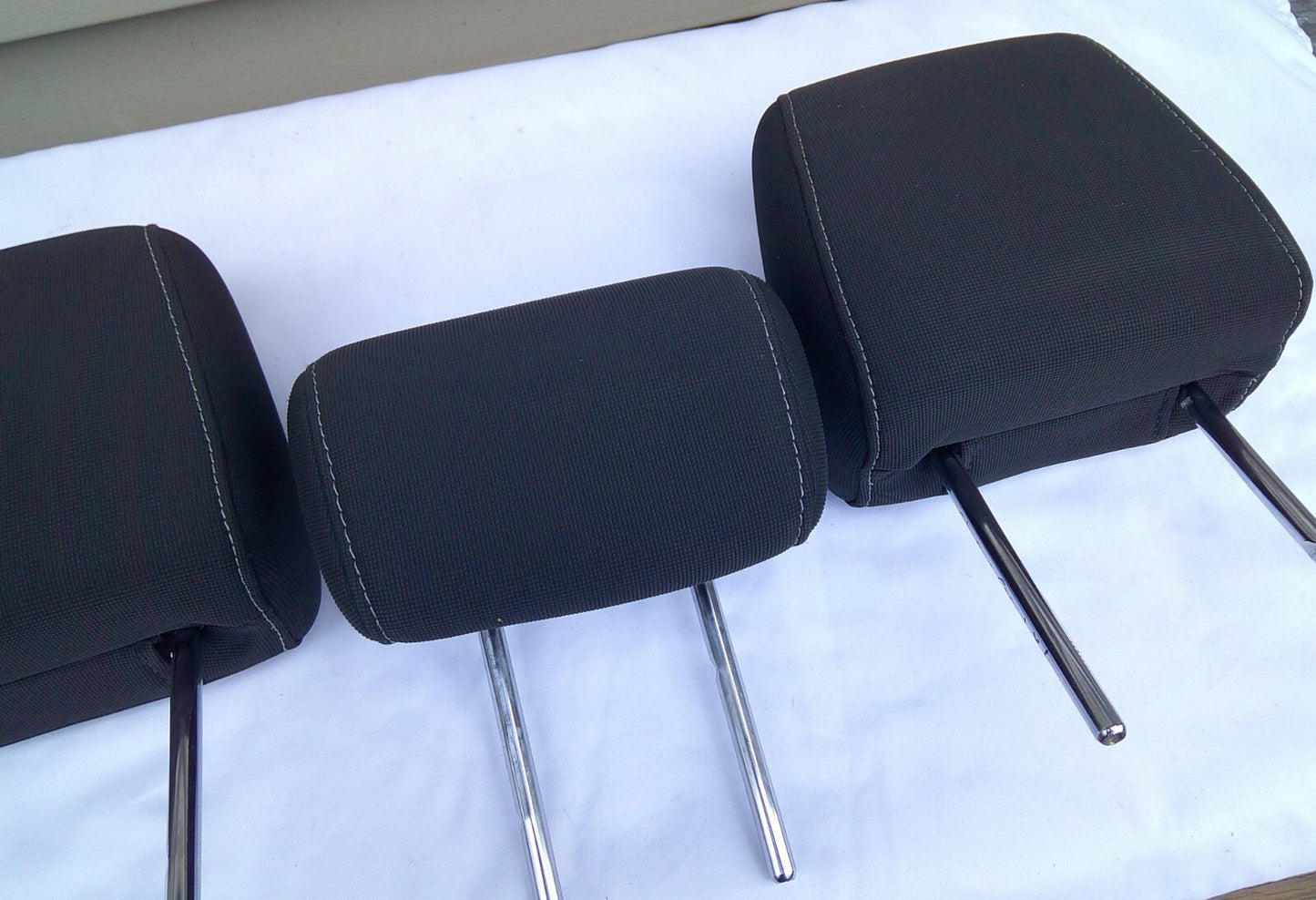12 - 14 FORD FOCUS OEM BLACK CLOTH REAR LEFT RIGHT HEADREST SET FREE SHIP!