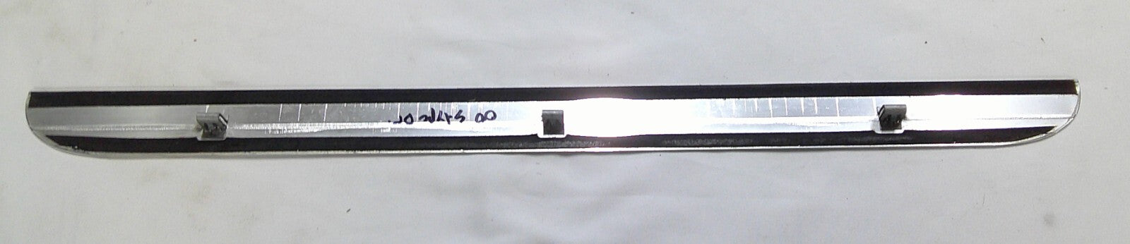 98 - 06 JAGUAR S-TYPE OEM L or R  FRONT DOOR SILL COVER TRIM FREE SHIPPING B2 - RarePartsFinder.Com