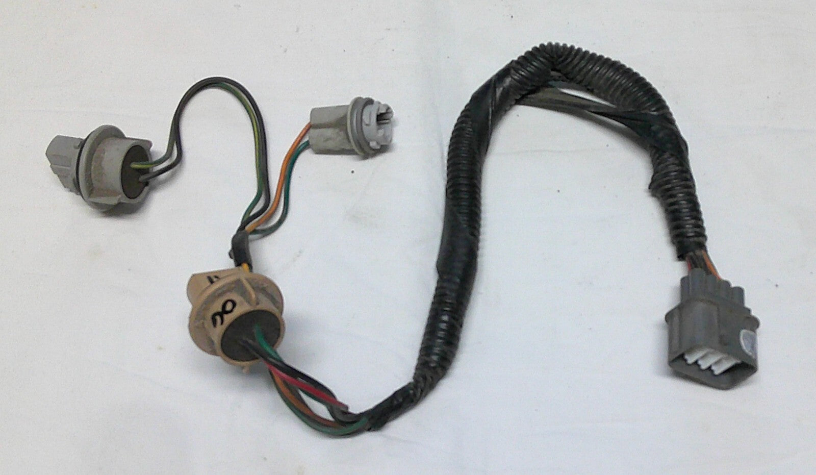 06 - 11 Honda Ridgeline Socket Taillight Brake Plug Pigtail 33502-SJC-A01 A10 - RarePartsFinder.Com