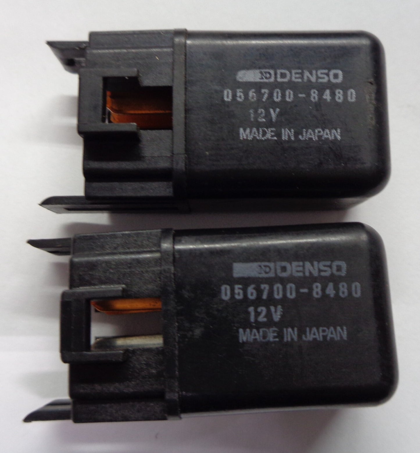 SET OF 2 SUBARU RELAYS DENSO 056700-8480 1 YEAR WARRANTY OEM  SB1