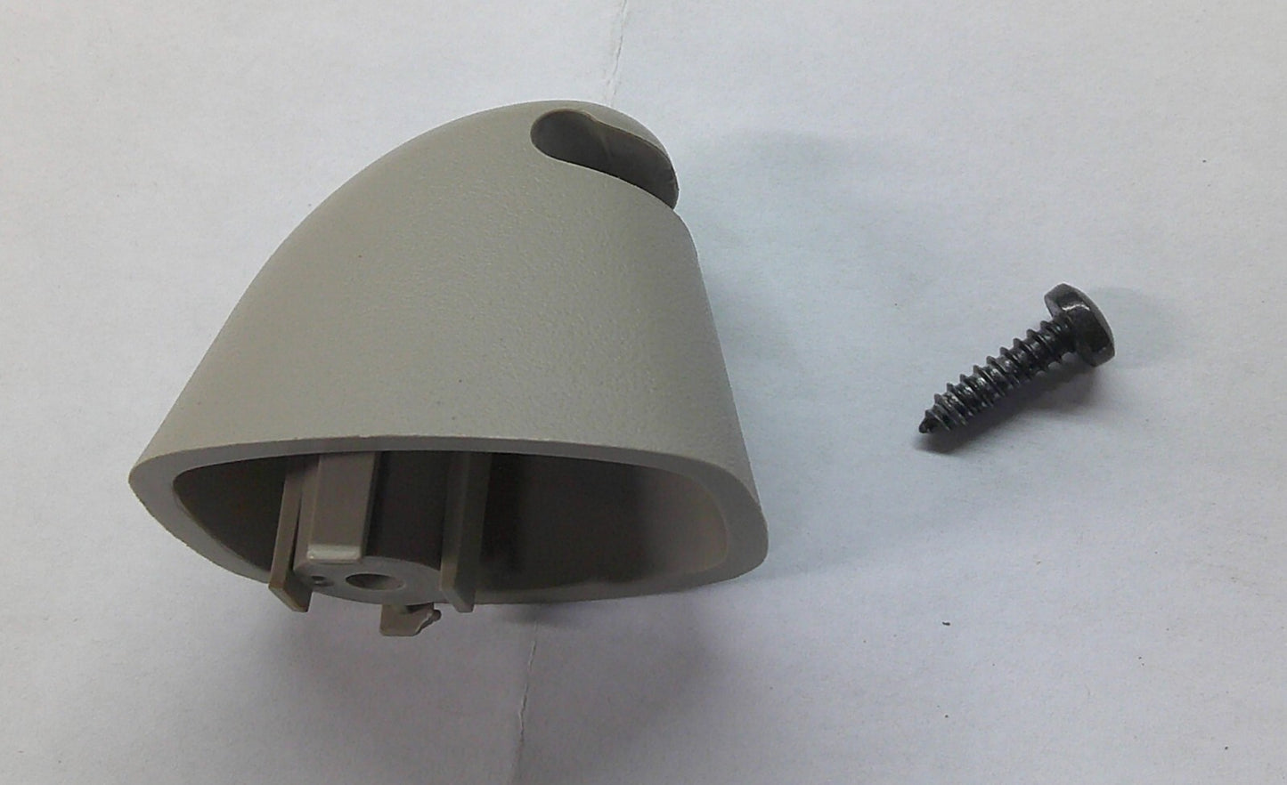 03 - 06 SATURN ION / 03 - 05 VUE SUN VISOR CLIP W/MOUNT SCREW OEM FREE SHIP SC1