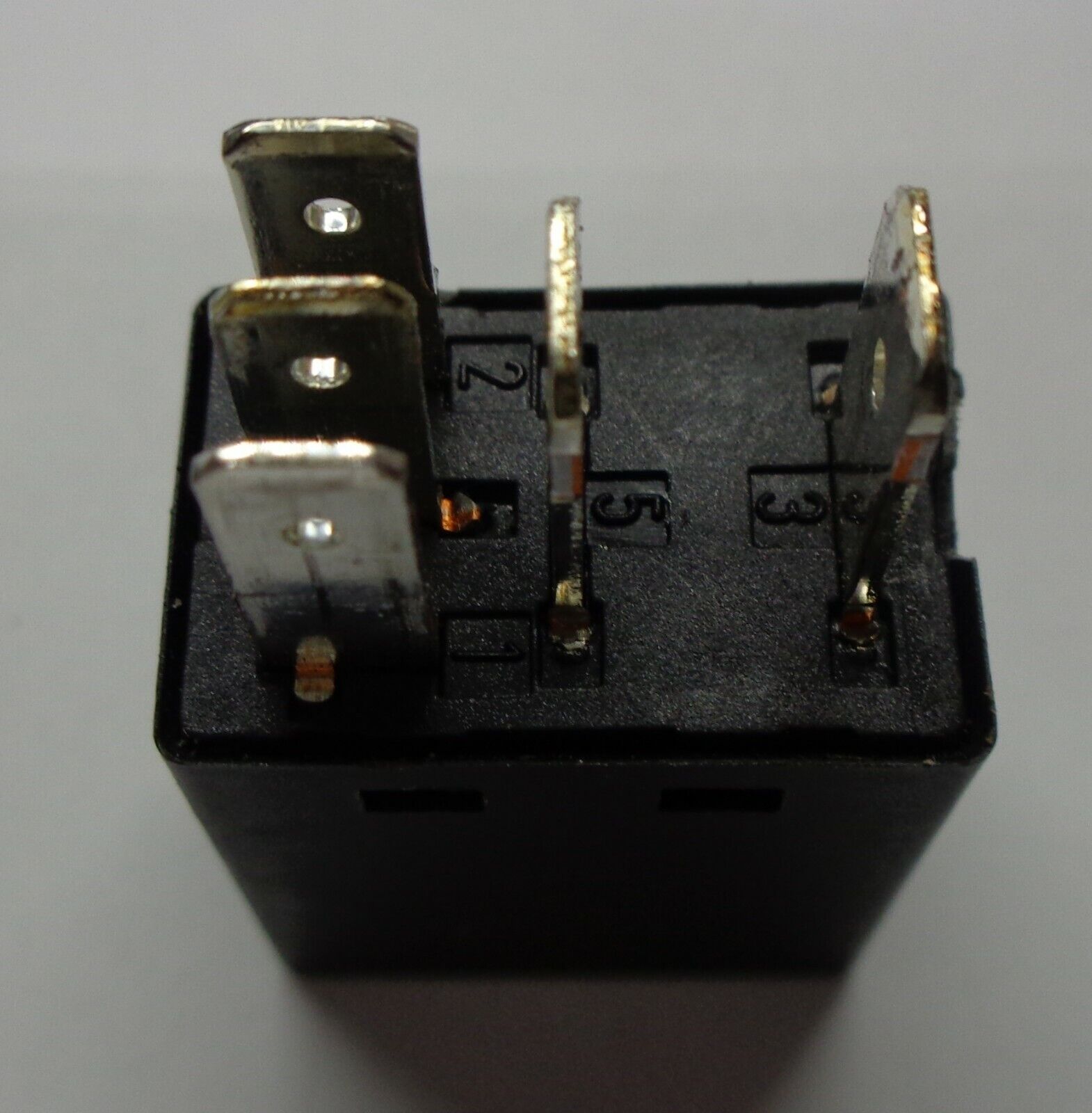 TOYOTA  RELAY 90080-87014 SIEMENS  TESTED 1 YEAR WARRANTY  FREE SHIPPING! T2 - RarePartsFinder.Com