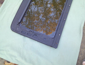 1990 - 1995 TOYOTA 4RUNNER 4 RUNNER SUNROOF GLASS OEM FACTORY PICKUP