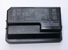 1998 - 2002 TOYOTA COROLLA ENGINE FUSE BOX RELAY LID COVER82672-02050 B6 - RarePartsFinder.Com