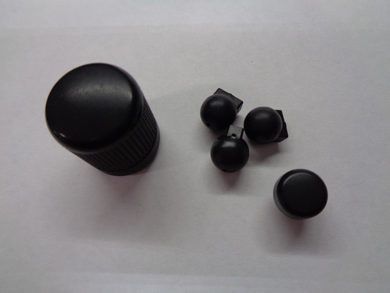 96 97 98  99 DODGE CARAVAN RADIO STEREO TUNER SELECTOR KNOB SET OEM FREE SHIP