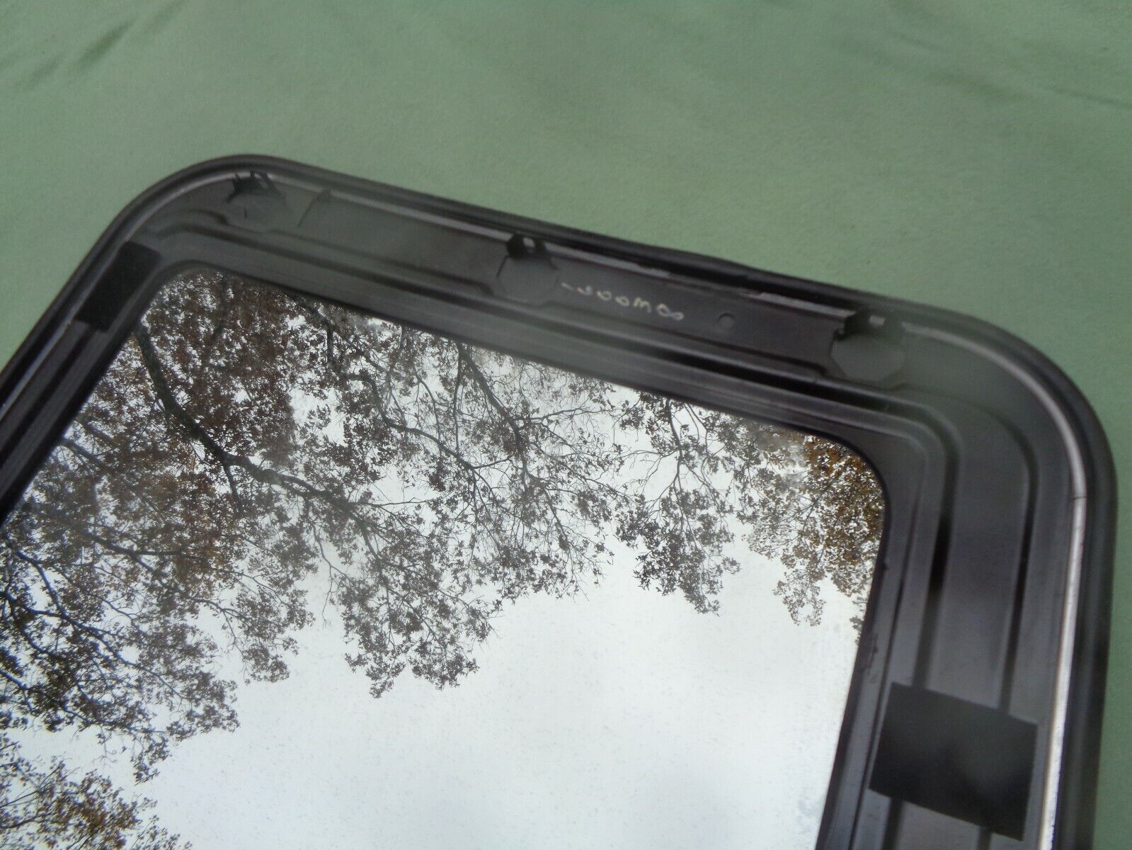 1994 FORD TAURUS SHO  OEM FACTORY YEAR SPECIFIC SUNROOF GLASS PANEL FREE SHIP - RarePartsFinder.Com