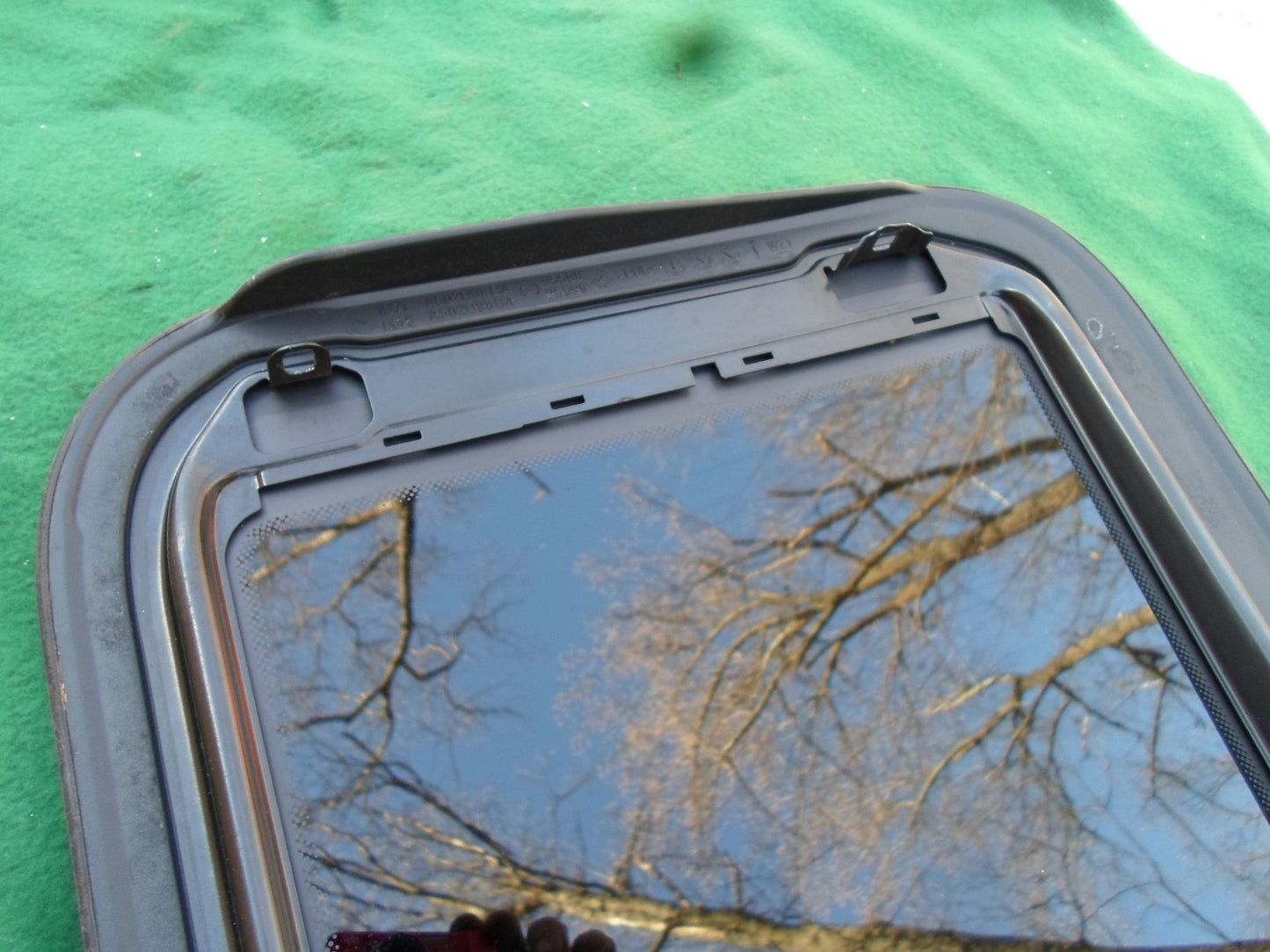 2011 - 2019 FORD FIESTA OEM SUNROOF GLASS CE8Z-54500A18-A - RarePartsFinder.Com