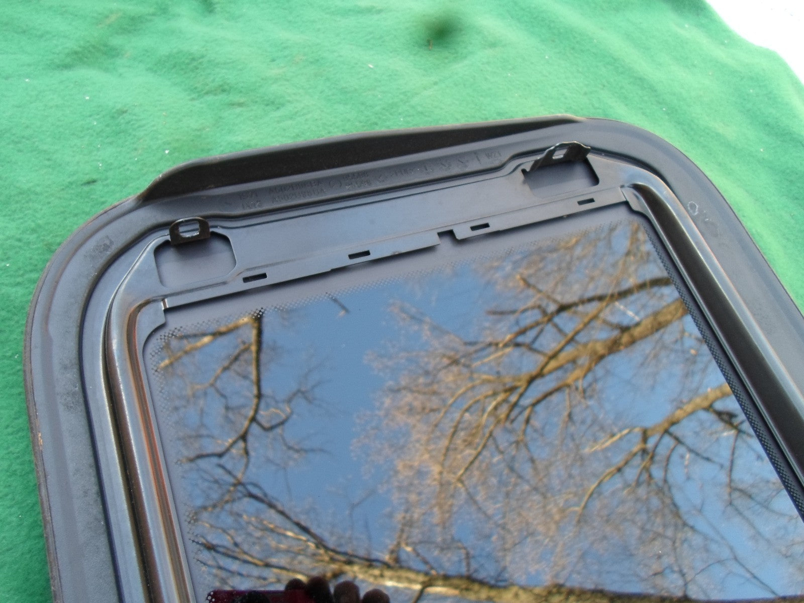 2011 - 2019 FORD FIESTA OEM SUNROOF GLASS CE8Z-54500A18-A - RarePartsFinder.Com