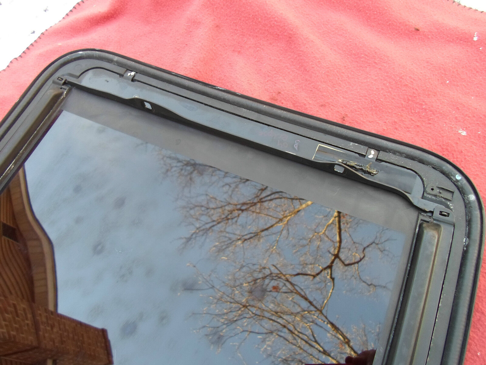 2000 - 2005 MITSUBISHI ECLIPSE OEM SUNROOF GLASS  NO ACCIDENT! FREE SHIPPING! - RarePartsFinder.Com