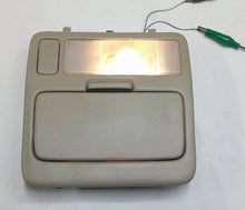 2001 - 2003 TOYOTA HIGHLANDER OEM OVERHEAD DOME LIGHT STORAGE FREE SHIPPING B6 - RarePartsFinder.Com