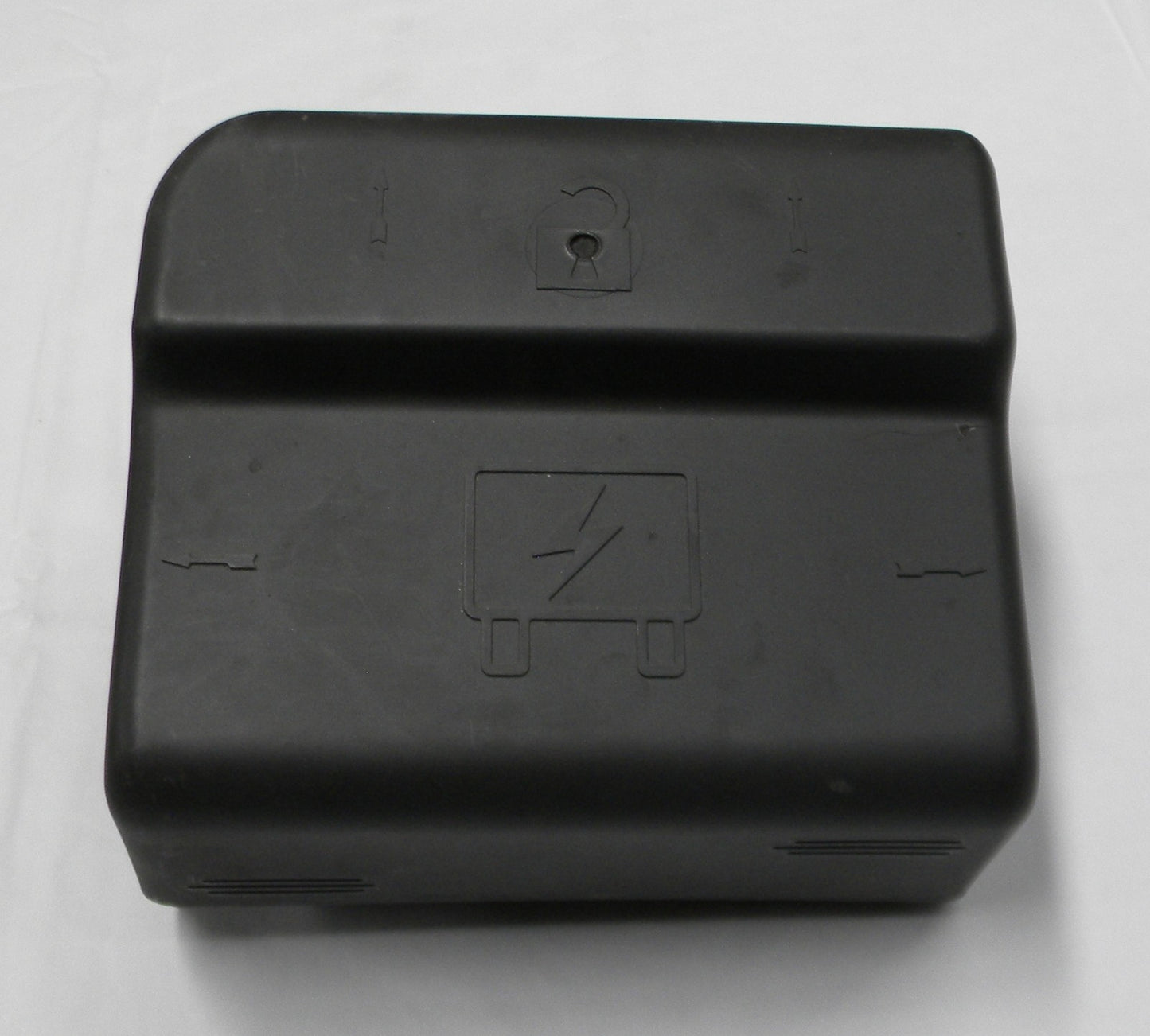 02 - 09 Chevy Trailblazer Under Rear Seat Fuse Box Housing Cover 15098340 OEM B5
