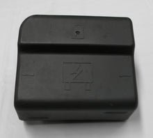 02 - 09 Chevy Trailblazer Under Rear Seat Fuse Box Housing Cover 15098340 OEM B5