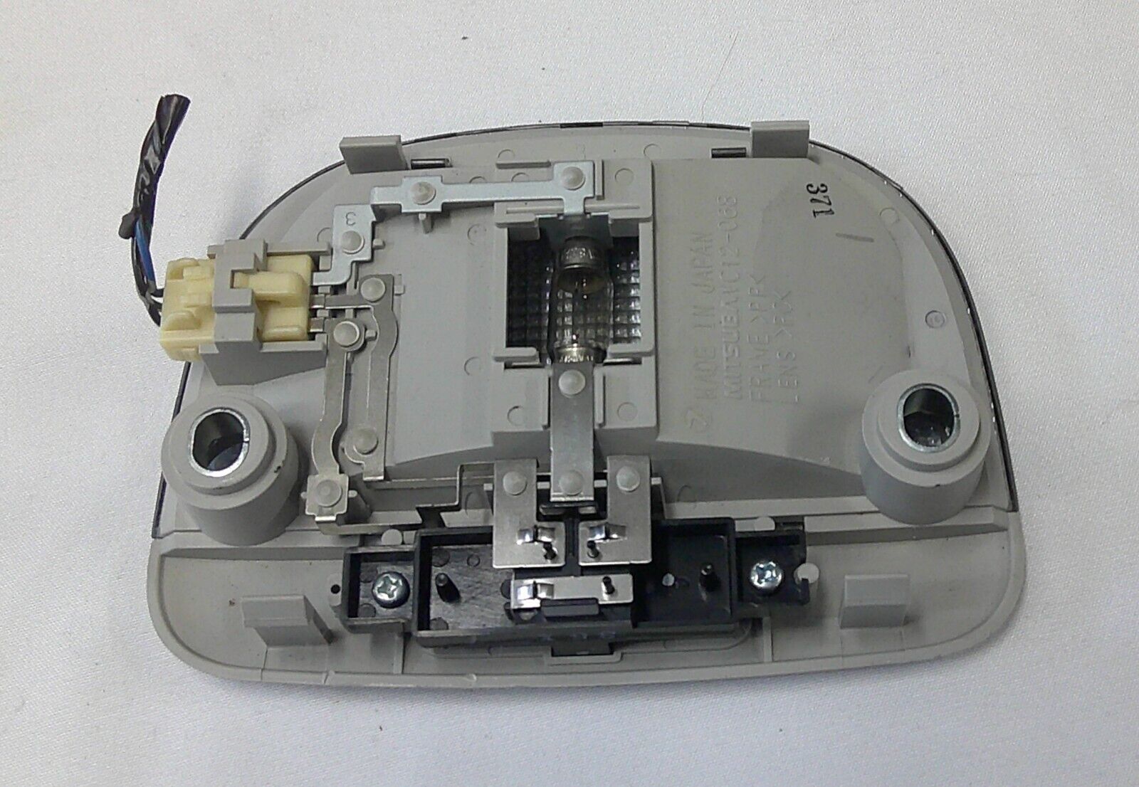 2014 - 2018 OEM Subaru Forester Rear Overhead Dome Light Reading Map Lamp  B7 - RarePartsFinder.Com