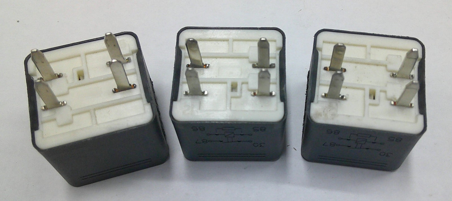 GM OEM HELLA 4 PIN  3 PIECE RELAY LOT  12193614  3614  1 YEAR WARRANTY GM4