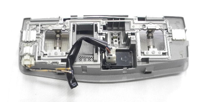 Mitsubishi Lancer Outlander Overhead Dome Reading Light Roof Lamp 8401A009HA B1