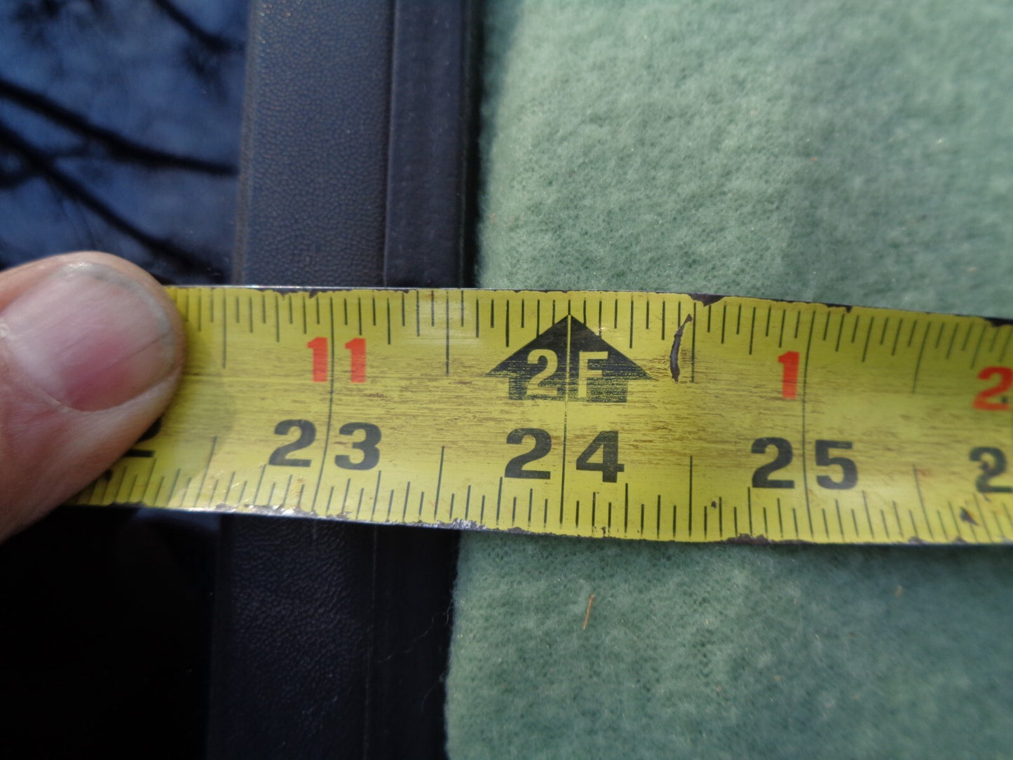 01 - 07 TOYOTA SEQUOIA 04 - 06 TUNDRA OEM  FACTORY SUNROOF GLASS FREE SHIPPING! - RarePartsFinder.Com