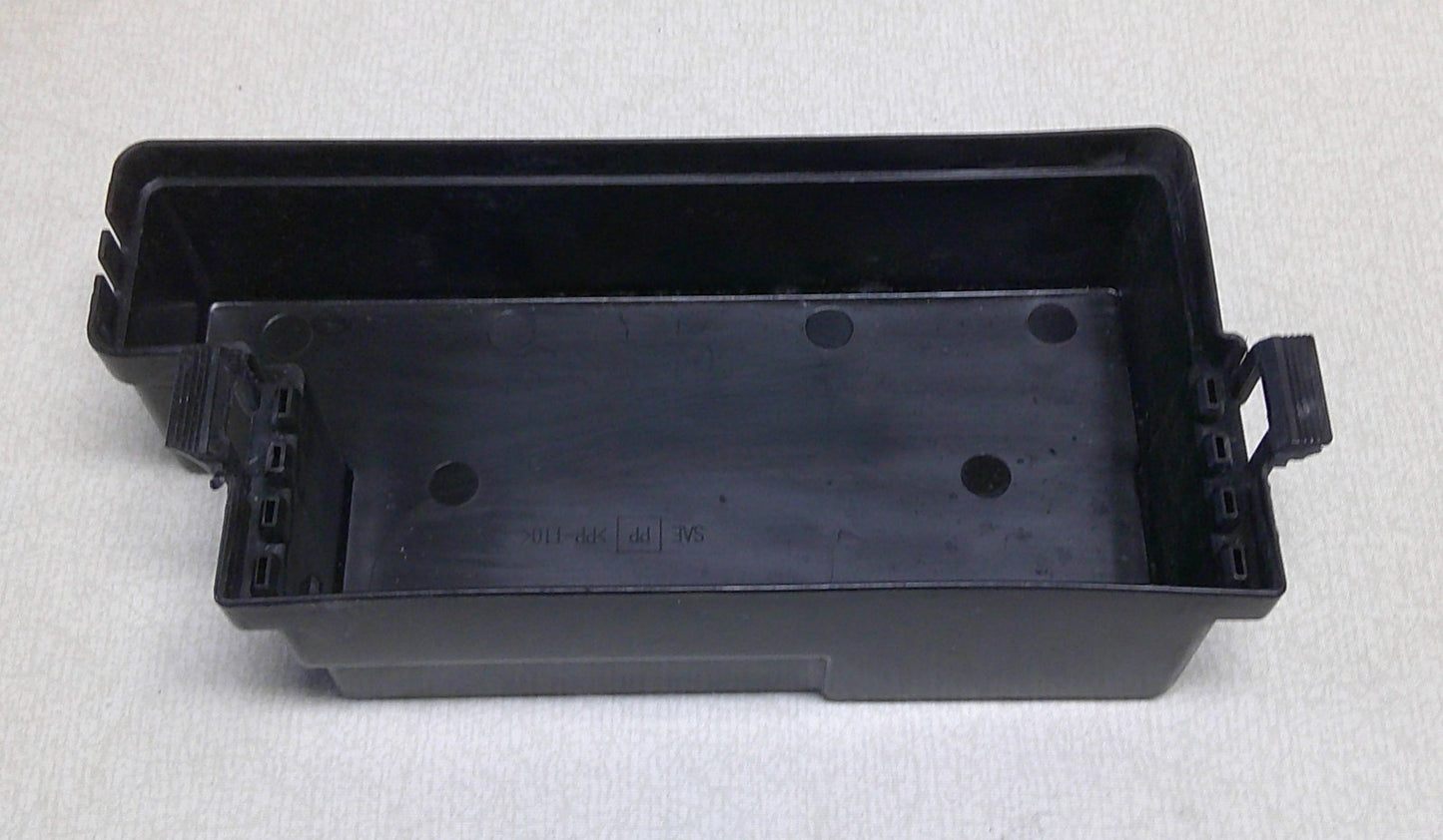 1998 - 2001 Nissan Frontier Engine Compartment Relay Cover 24382-7B410 B3