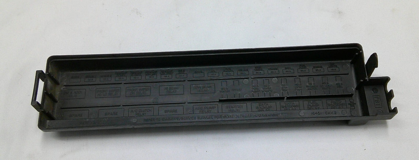 1996 PLYMOUTH VOYAGER DODGE CARAVAN FUSE RELAY COVER LID 4707769  B2